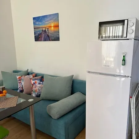 Sunny Day 6 Diva Apartment